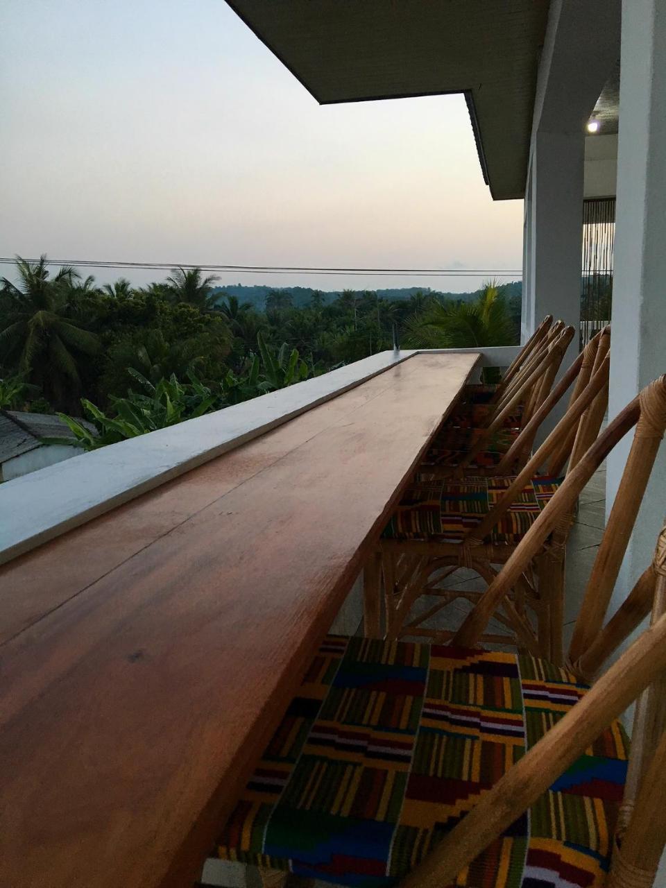 Serenity Haven Lodge Busua Экстерьер фото
